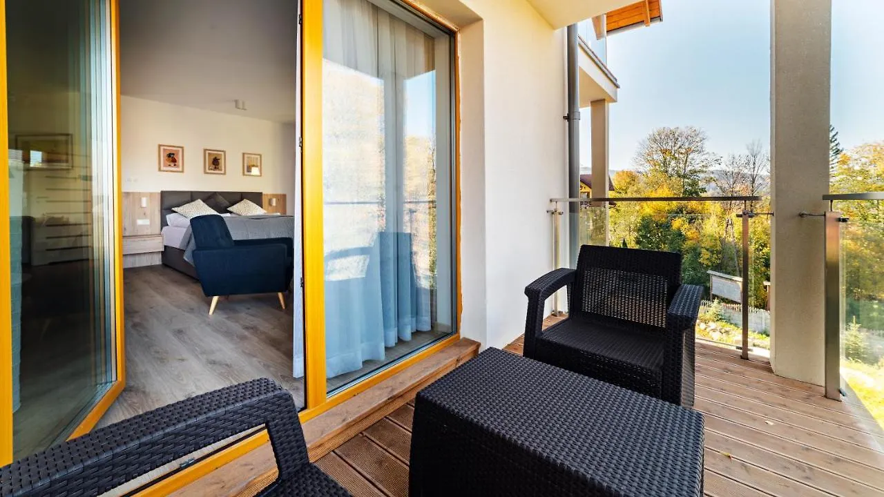 Apartamenty Sun & Snow Sarnia Residence カルパッチ 0*,  ポーランド